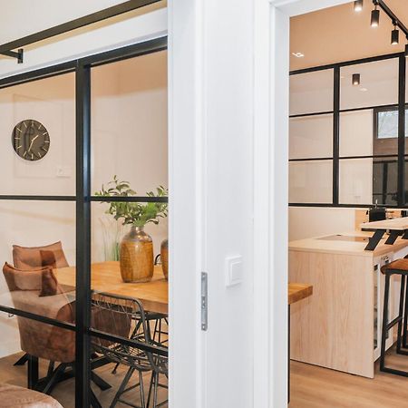 S331 - Luxurious Two Bedroom Duplex Apartment In Köln Eksteriør bilde