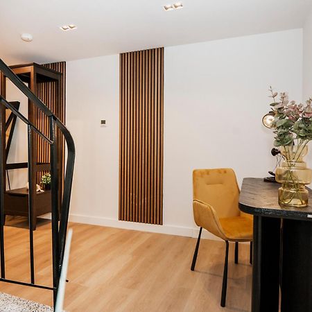 S331 - Luxurious Two Bedroom Duplex Apartment In Köln Eksteriør bilde
