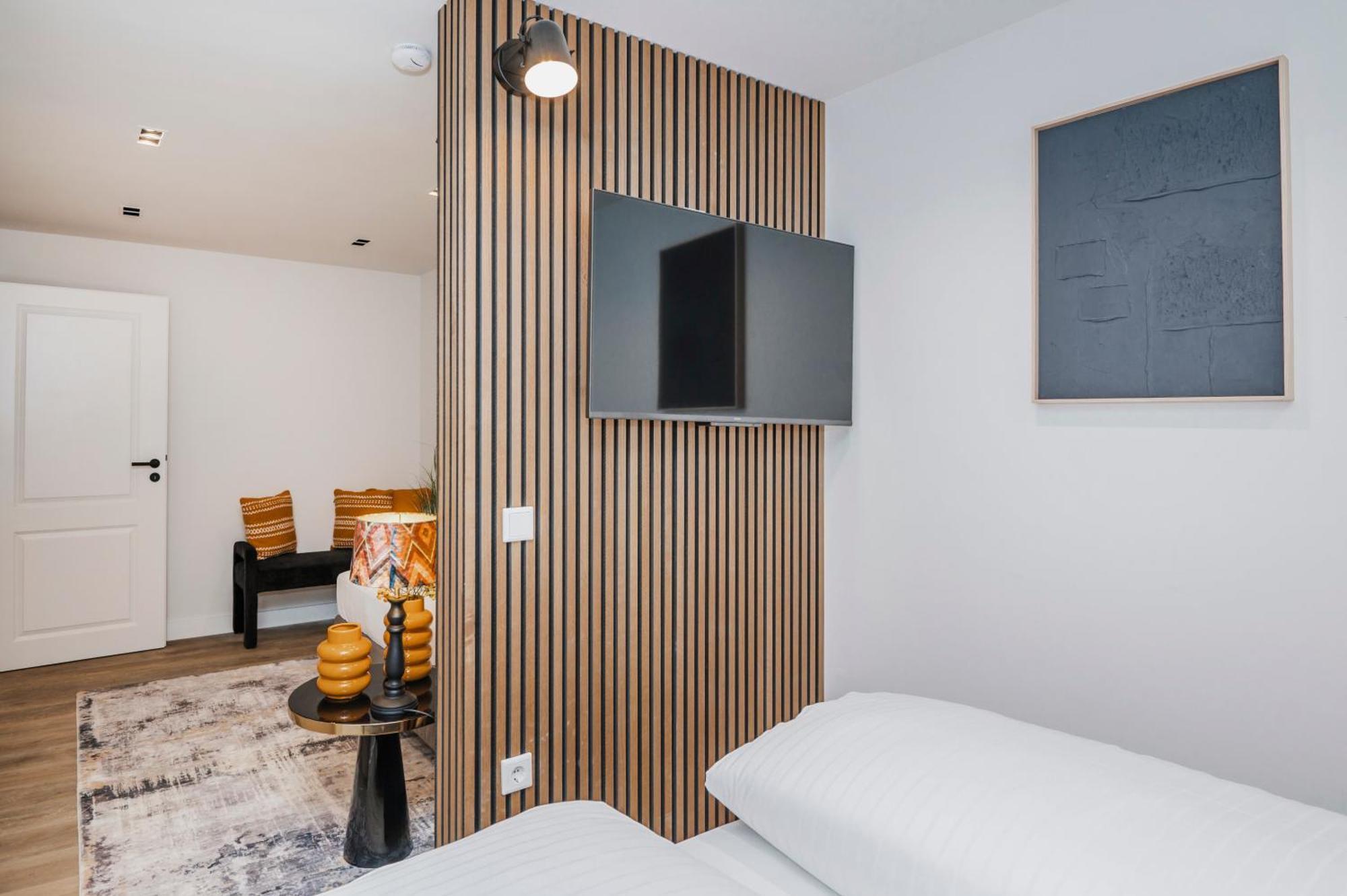 S331 - Luxurious Two Bedroom Duplex Apartment In Köln Eksteriør bilde