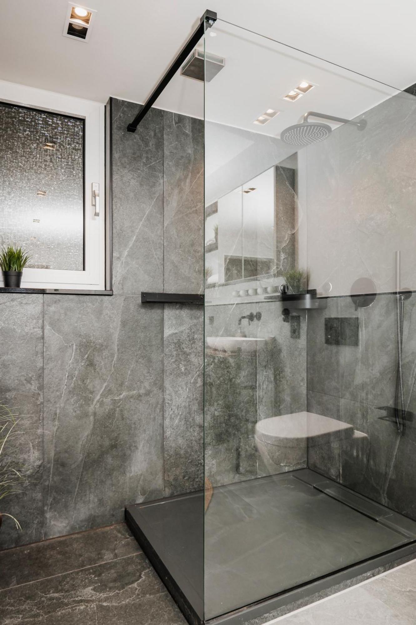 S331 - Luxurious Two Bedroom Duplex Apartment In Köln Eksteriør bilde
